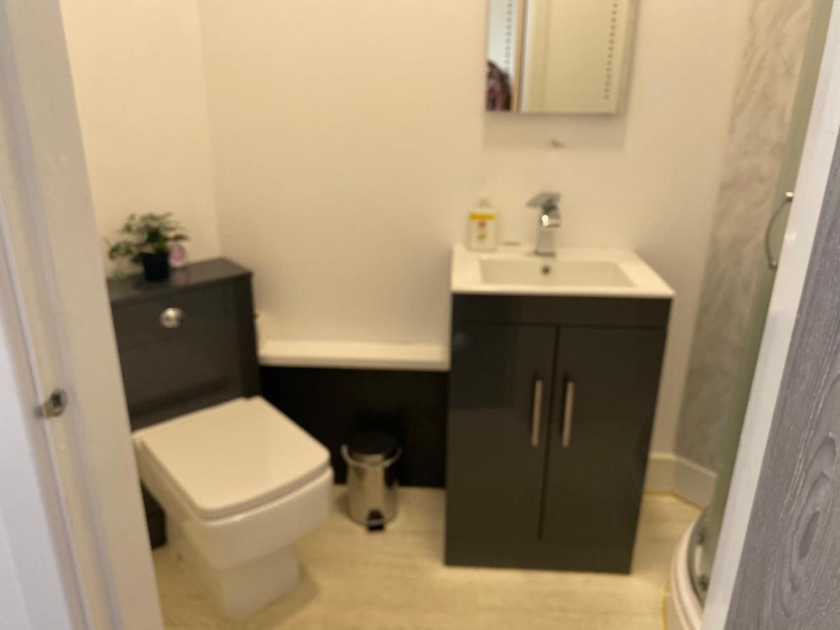 2A Spv Double En-Suite Room Wakefield Exterior foto